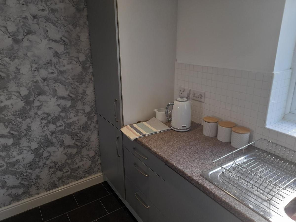 Penthouse Apartment Free Wi-Fi & Parking Occasional Bed Available Solihull Esterno foto